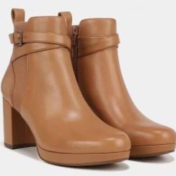 Vionic Nella Tan Leather Almond Toe Ankle Boots Sz 10 - Picture 1 of 7